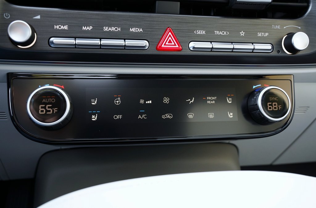 Certified Used 2026 Abyss Black Hyundai Limited image 24