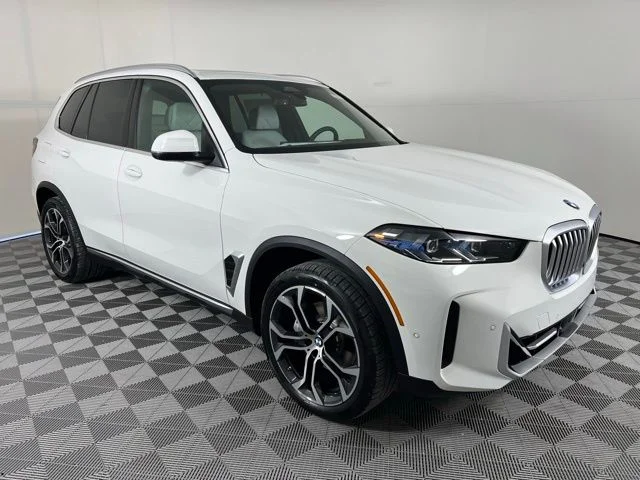 2026 BMW X5 sDrive40i's photo
