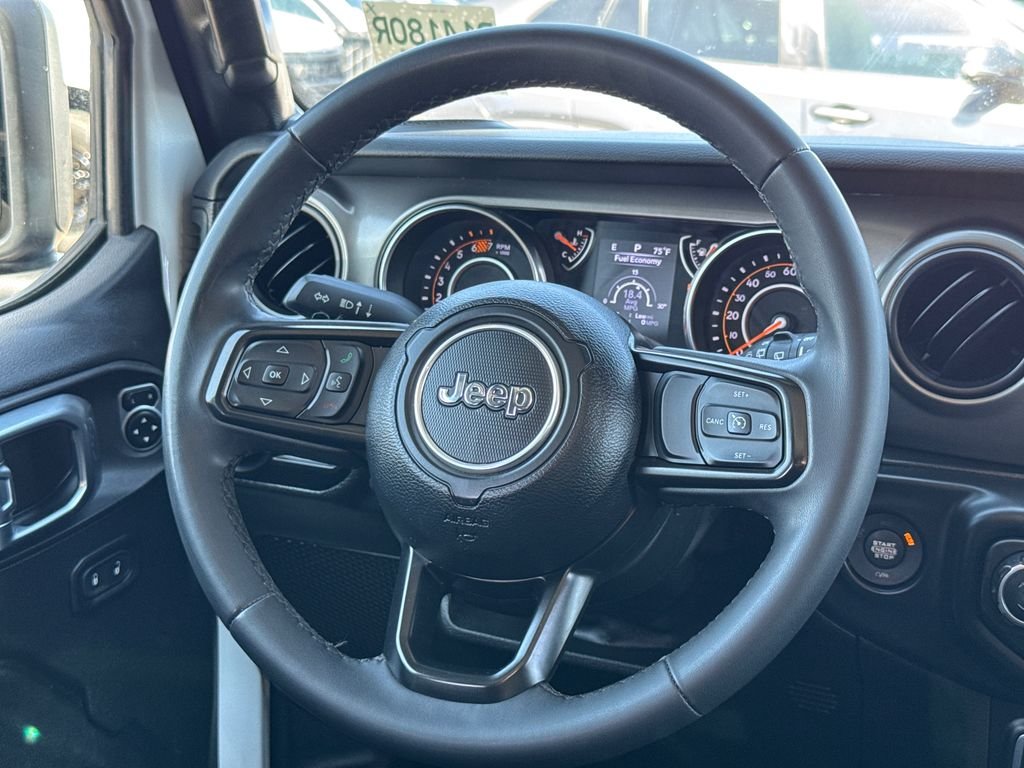 Used 2023 White Jeep Sport S image 24