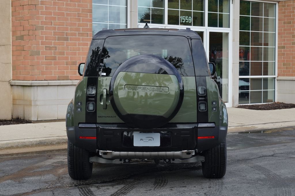 New 2026 Woolstone Green Land Rover S image 5