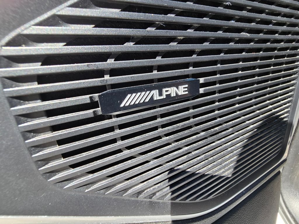 Used 2024 White Jeep Series II image 21