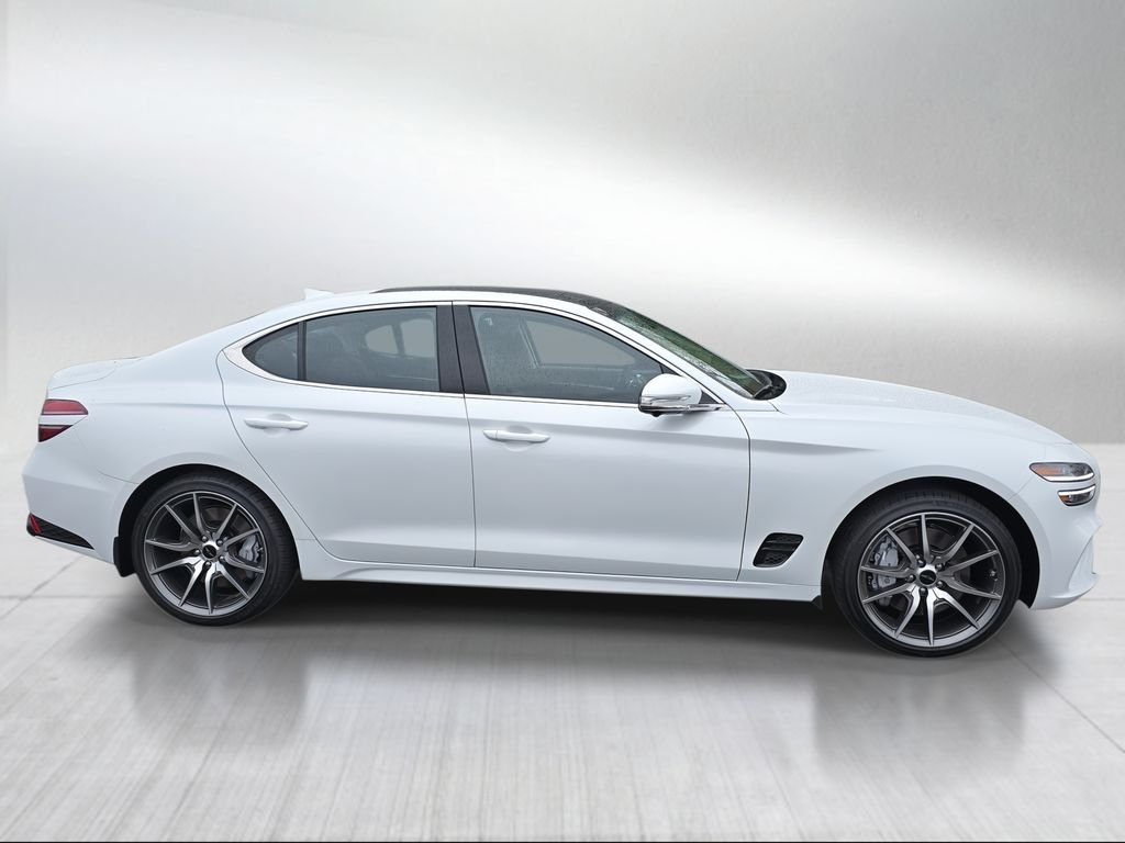 New 2026 White Genesis 2.5T PRESTIGE image 2