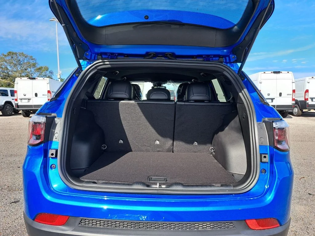 New 2026 Blue Jeep Latitude image 28