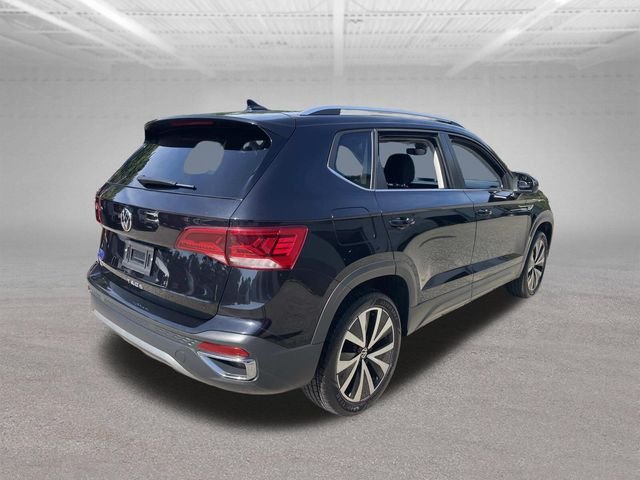 Used 2024 Pyrite Silver Metallic Volkswagen 1.5T SE image 9