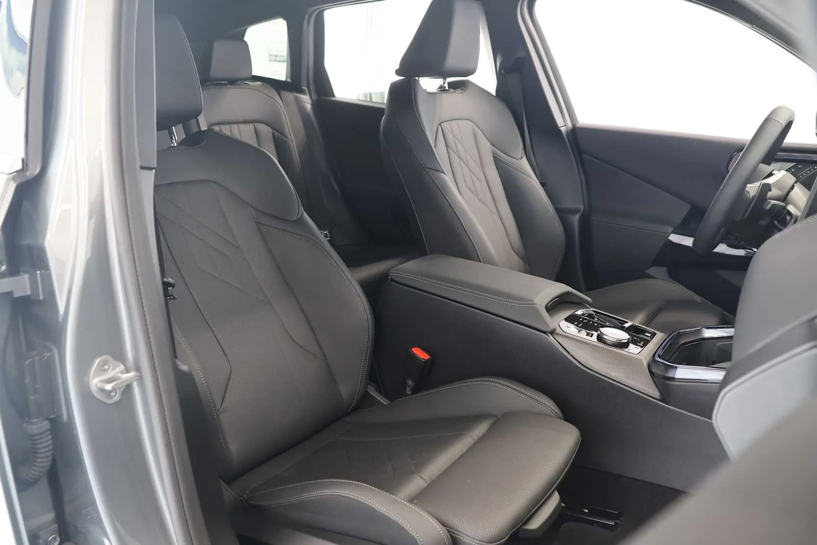 Certified Used 2026 Skyscraper Grey Metallic BMW 30 xDrive image 13