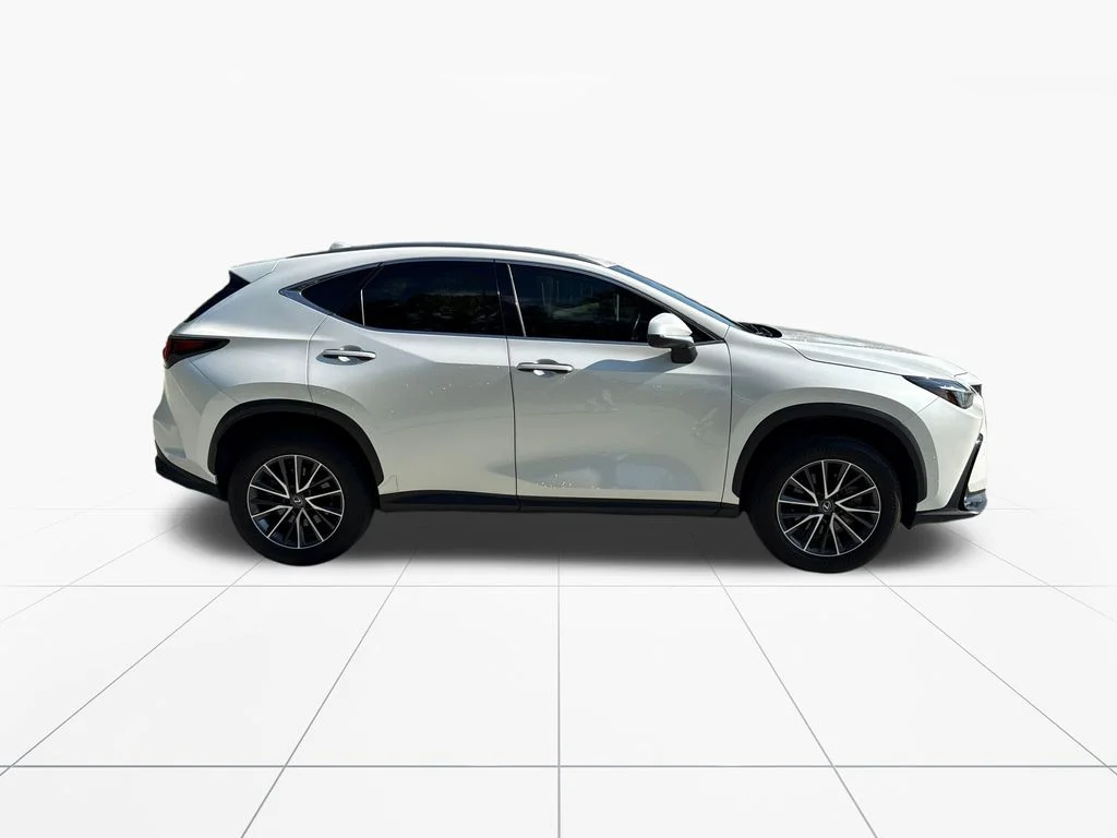 Used 2024 White Pearl Lexus 350 Premium image 9
