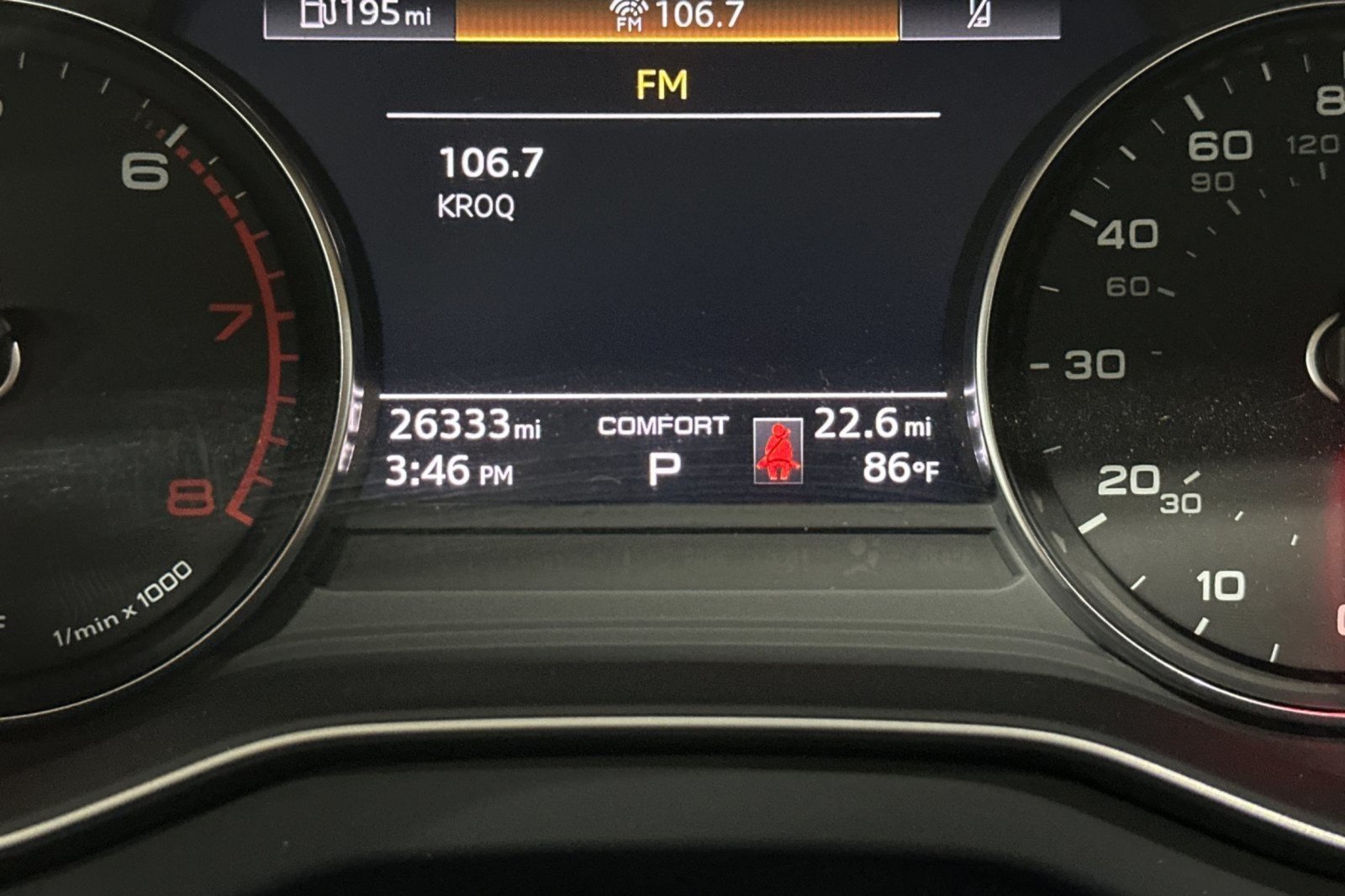 Used 2023 Ibis White Audi Premium 40 TFSI quattro image 22