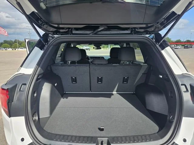 New 2026 Summit White GMC Elevation image 23