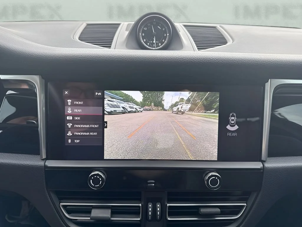 Used 2022  Porsche  image 22