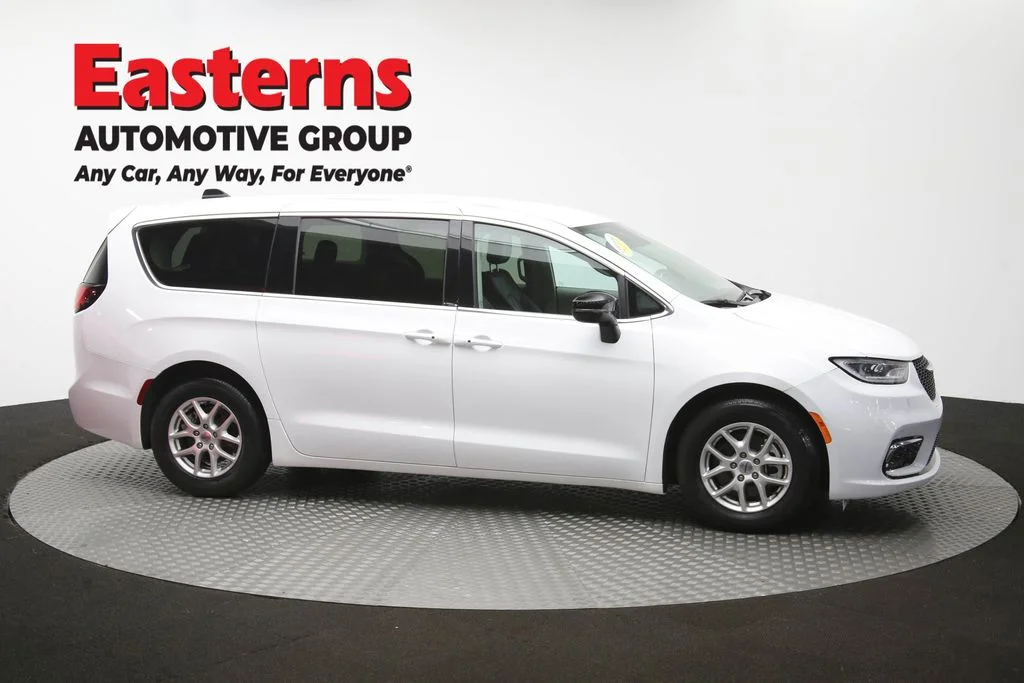 Used 2024 White Chrysler Touring L image 47