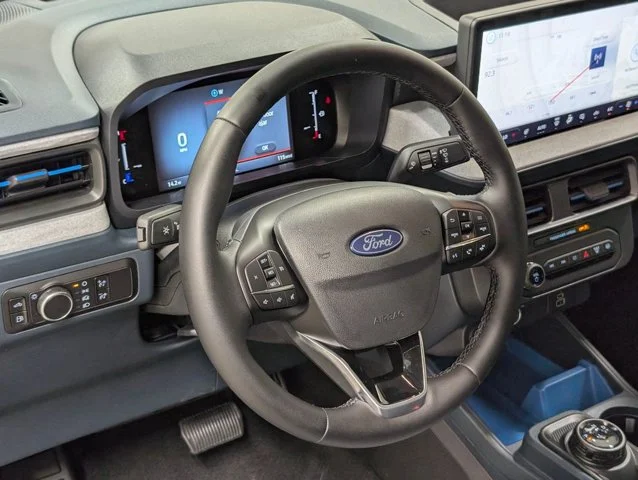 New 2026 Oxford White Ford XLT image 35