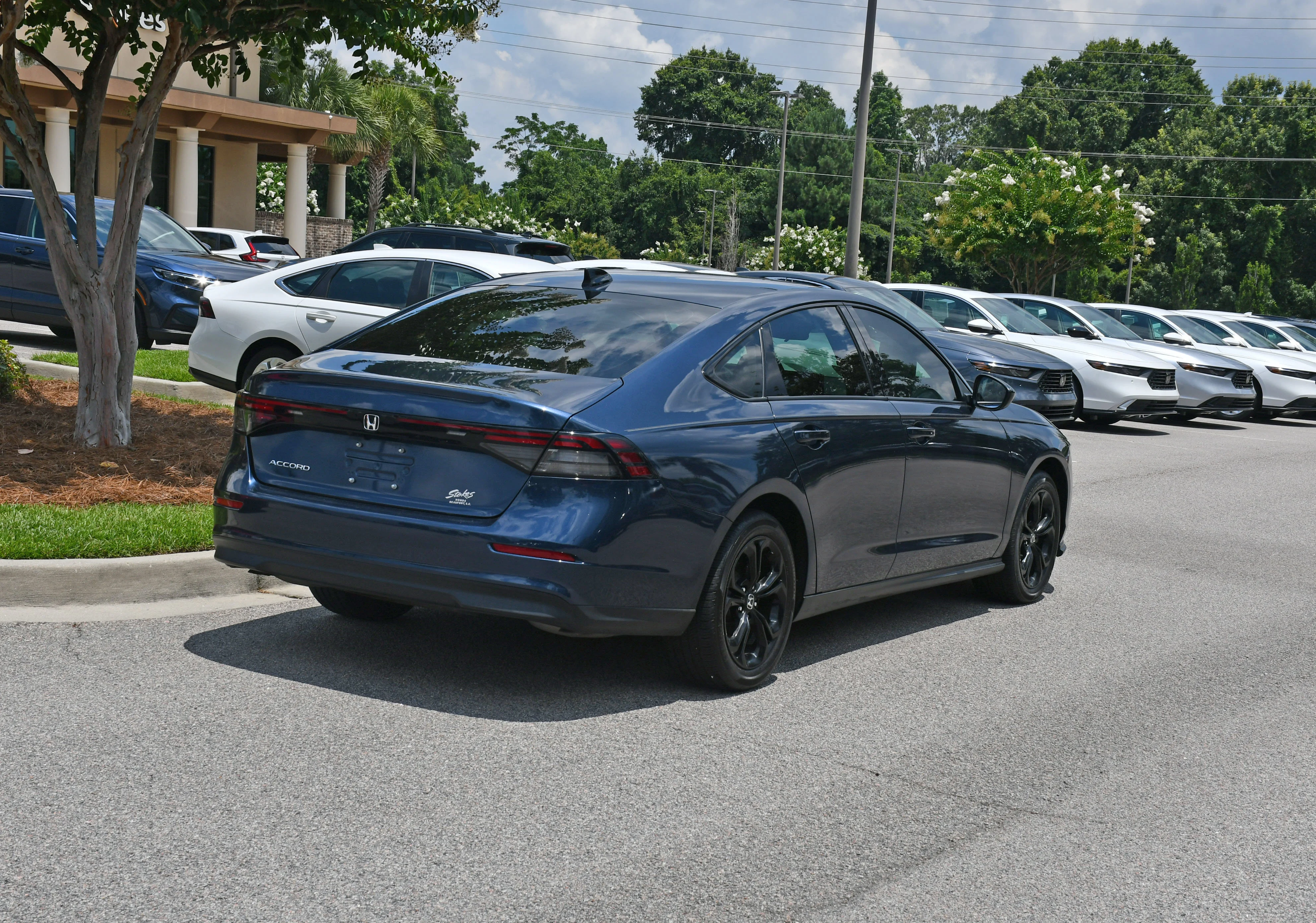 2025 Honda Accord SE - Photo 26