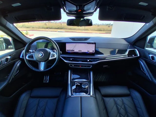 Used 2024 White BMW xDrive40i image 10