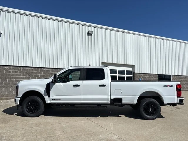 New 2026 Oxford White Ford XL image 9