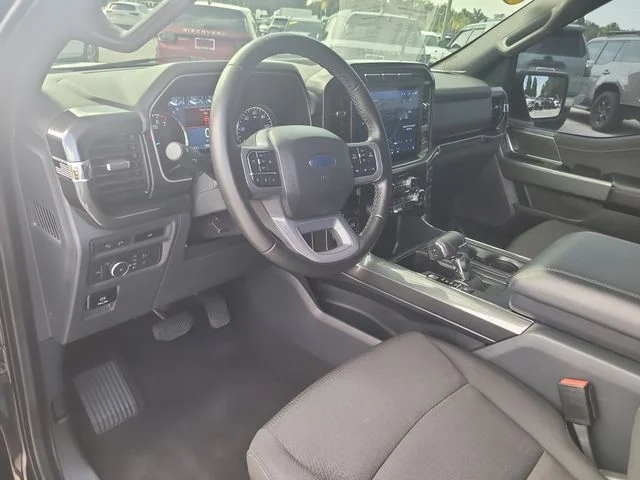 Used 2023 Black Ford XLT image 18