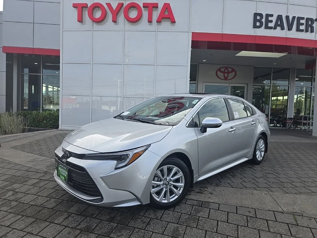 New 2027 Classic Silver Metallic Toyota Hybrid XLE image 1