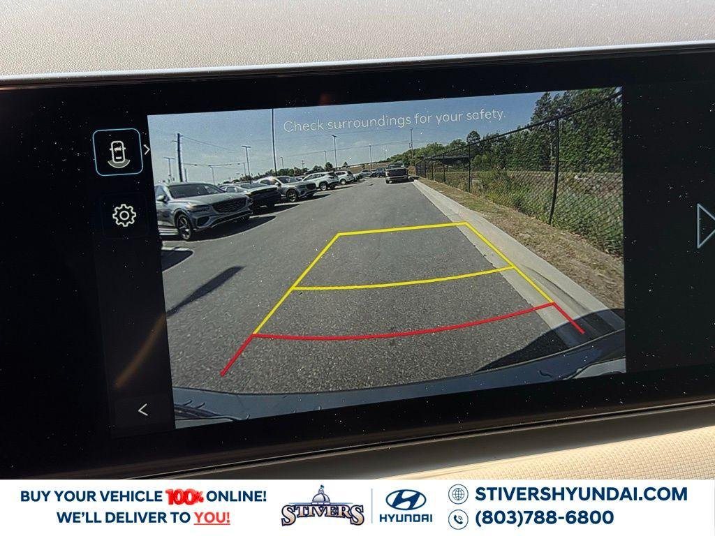 New 2026 Silver Hyundai SEL FWD image 4