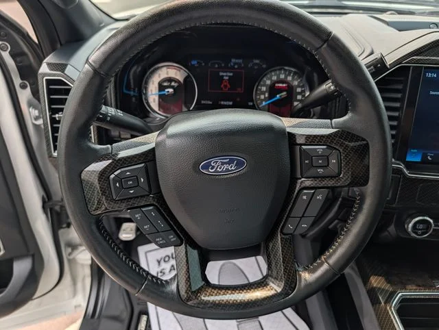 Used 2022 White Ford Lariat image 24