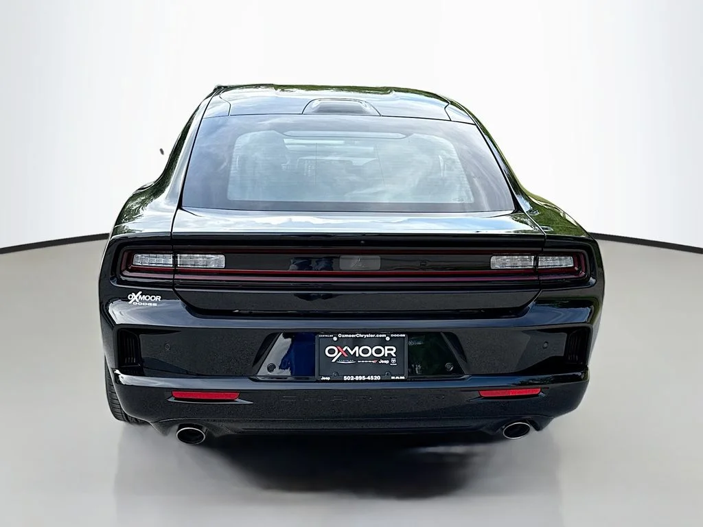 New 2026 Diamond Black Crystal Pearlcoat Dodge R/T image 5
