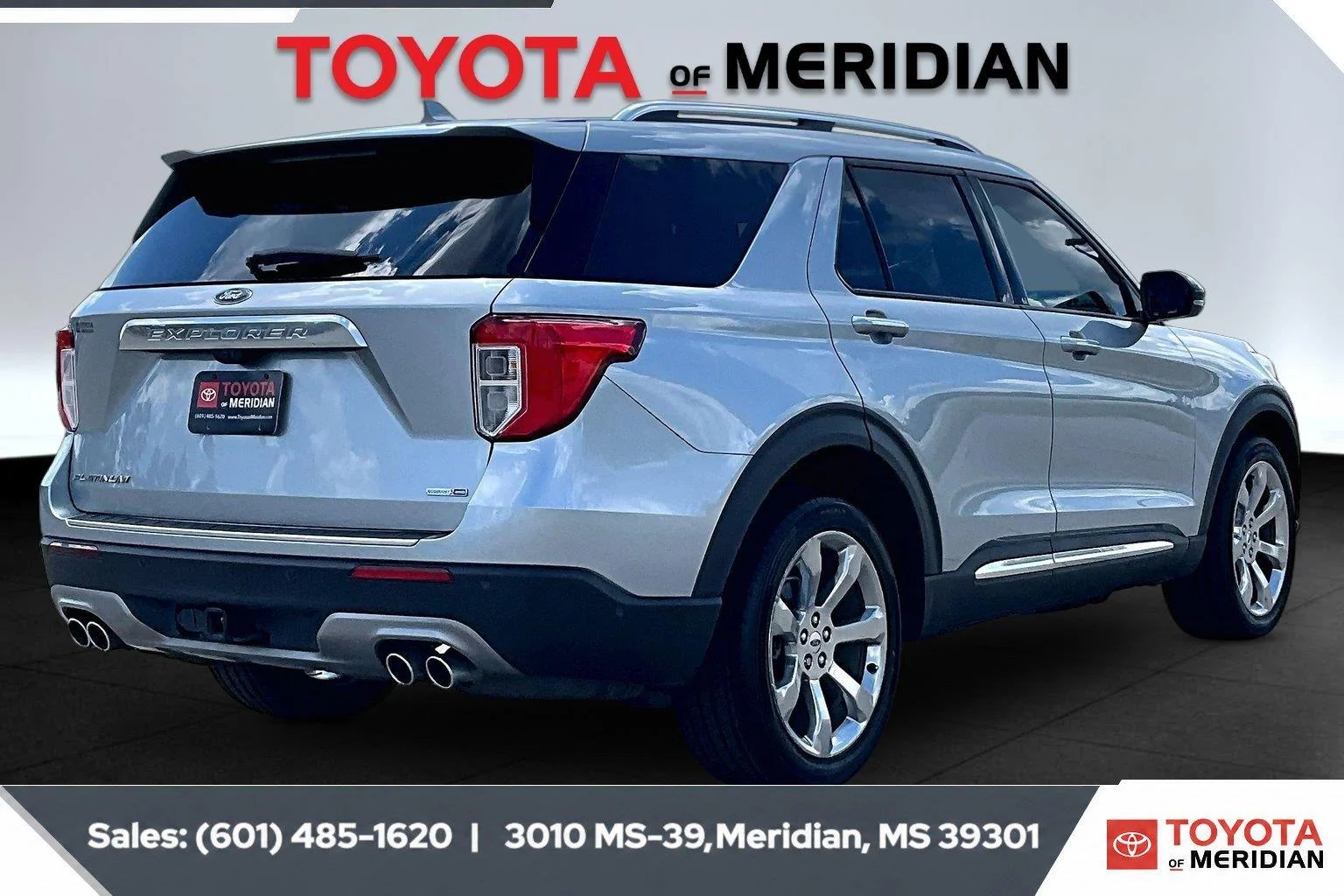 Used 2020 Iconic Silver Ford Platinum image 11
