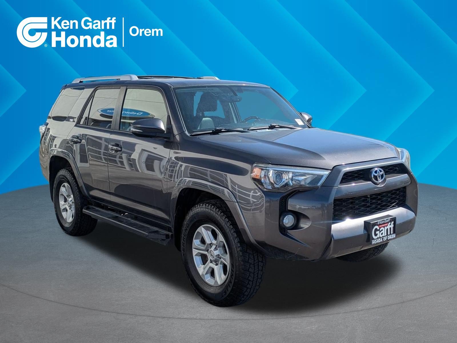 Used 2018 Magnetic Gray Metallic Toyota SR5 image 1