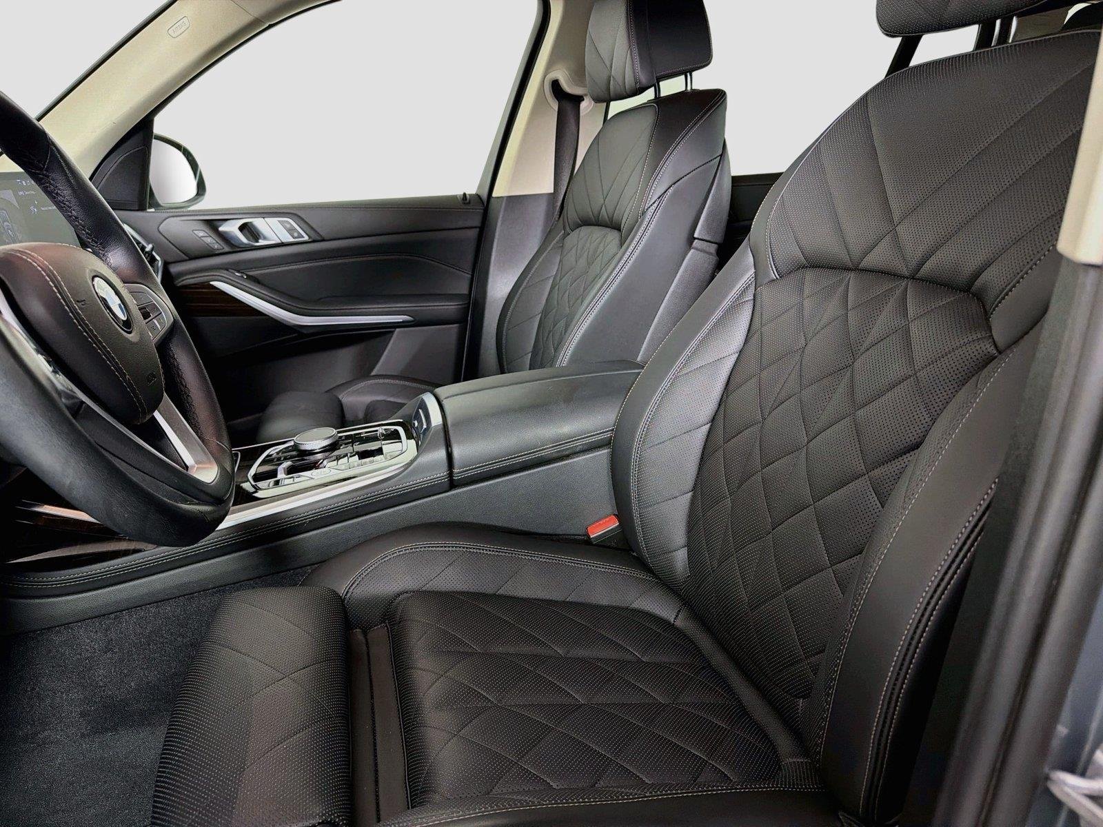 Certified Used 2024 Skyscraper Grey Metallic BMW xDrive40i image 21