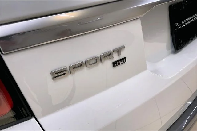 Used 2020 White Land Rover HSE image 27