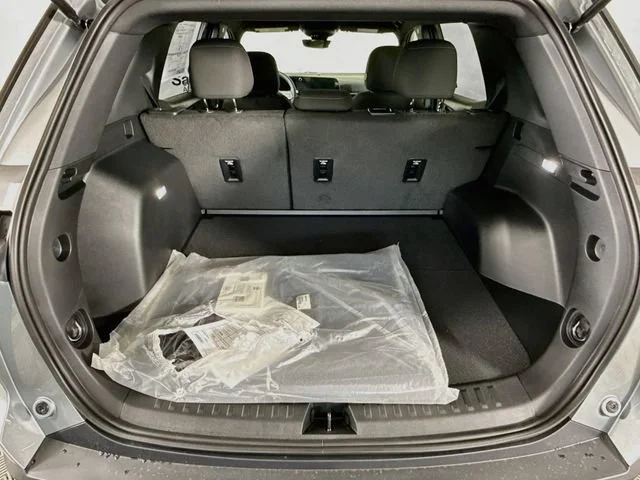 New 2027 Sterling Gray Metallic Chevrolet LT image 26