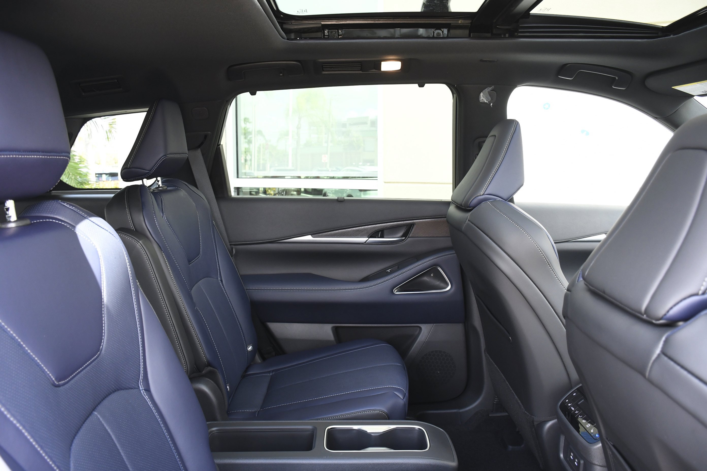 New 2026 GRAPHITE SHADOW INFINITI Sport AWD image 31