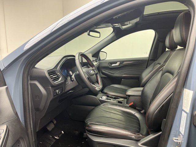 Used 2025 Vapor Blue Ford ST-Line Elite image 3