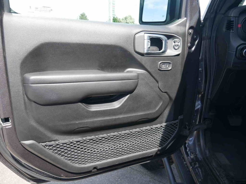Used 2025 Gray Jeep Rubicon image 28