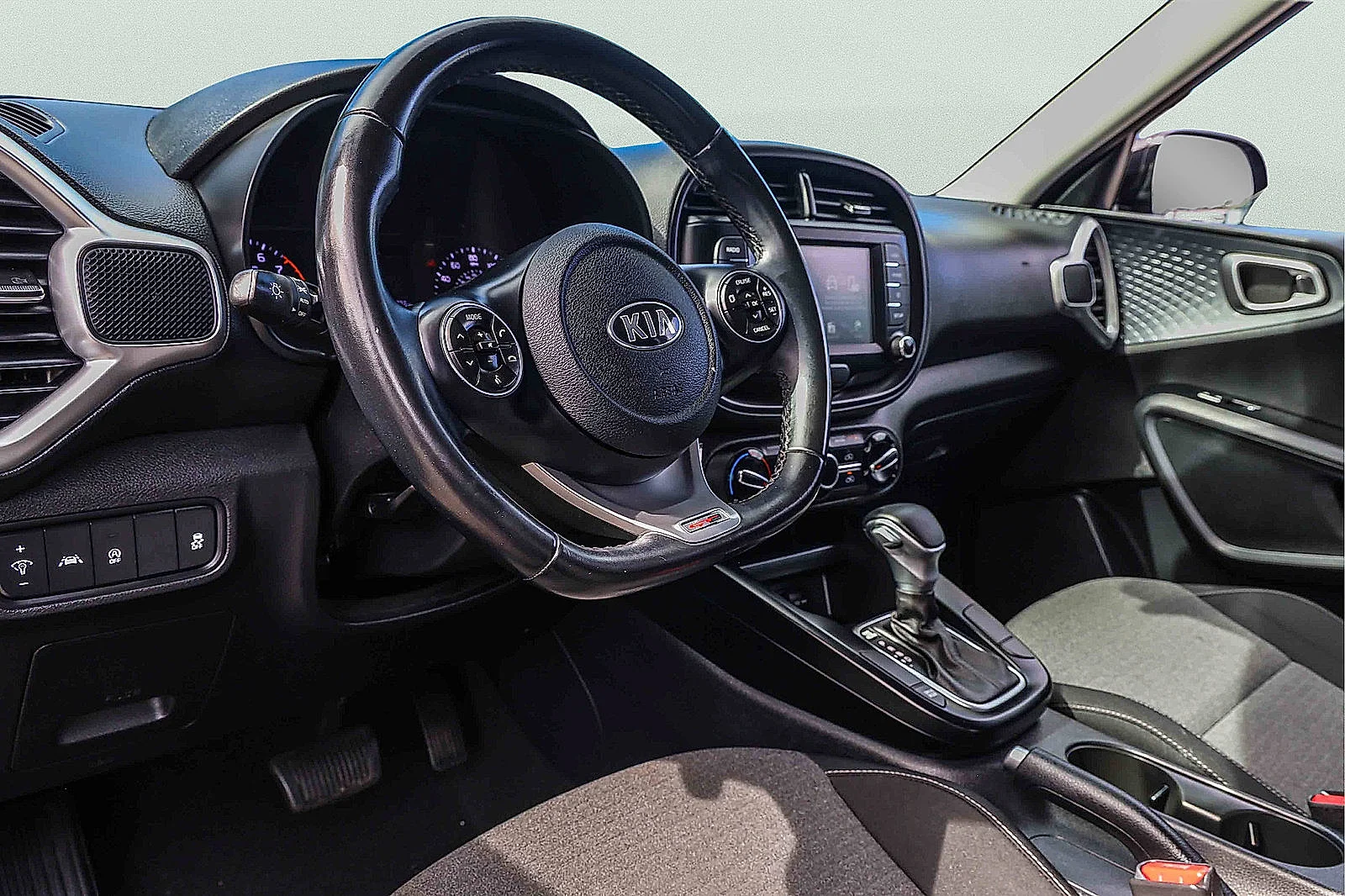 Certified Used 2020 Cherry Black Kia GT-Line image 7