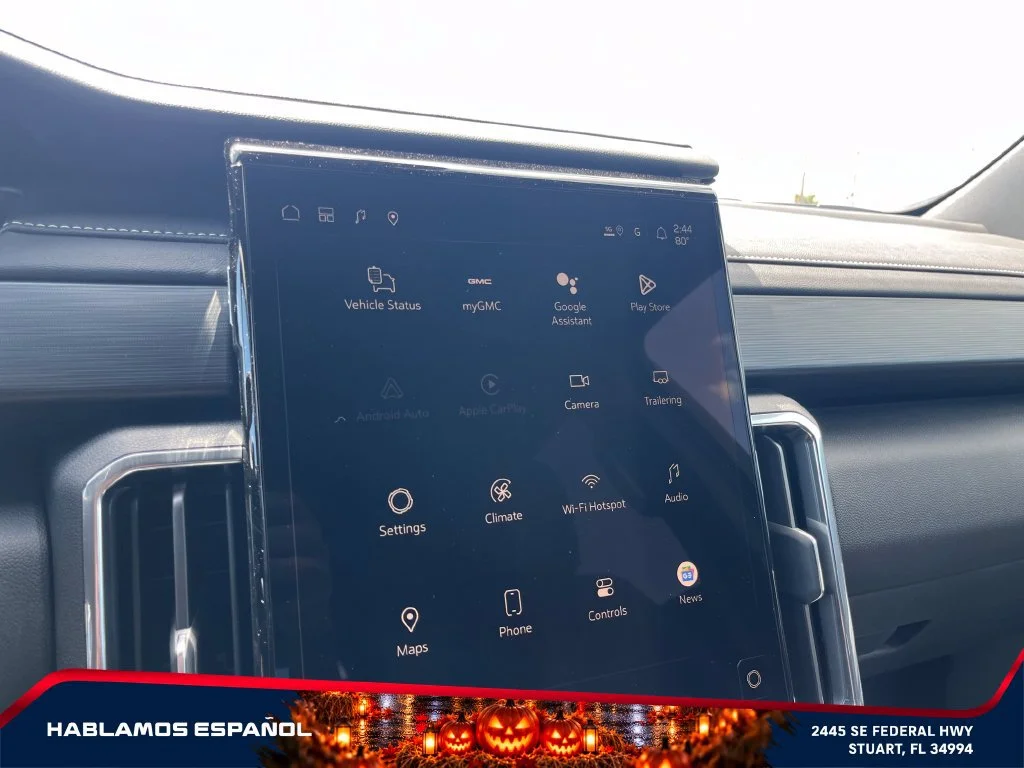 New 2026 Summit White GMC Elevation image 30