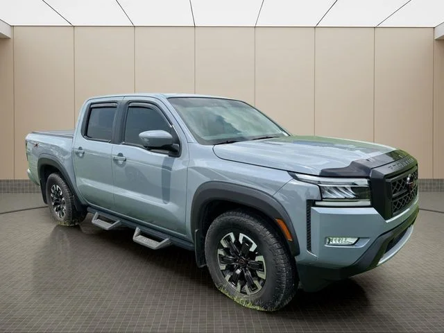 Used 2024 Gray Nissan PRO-X image 18