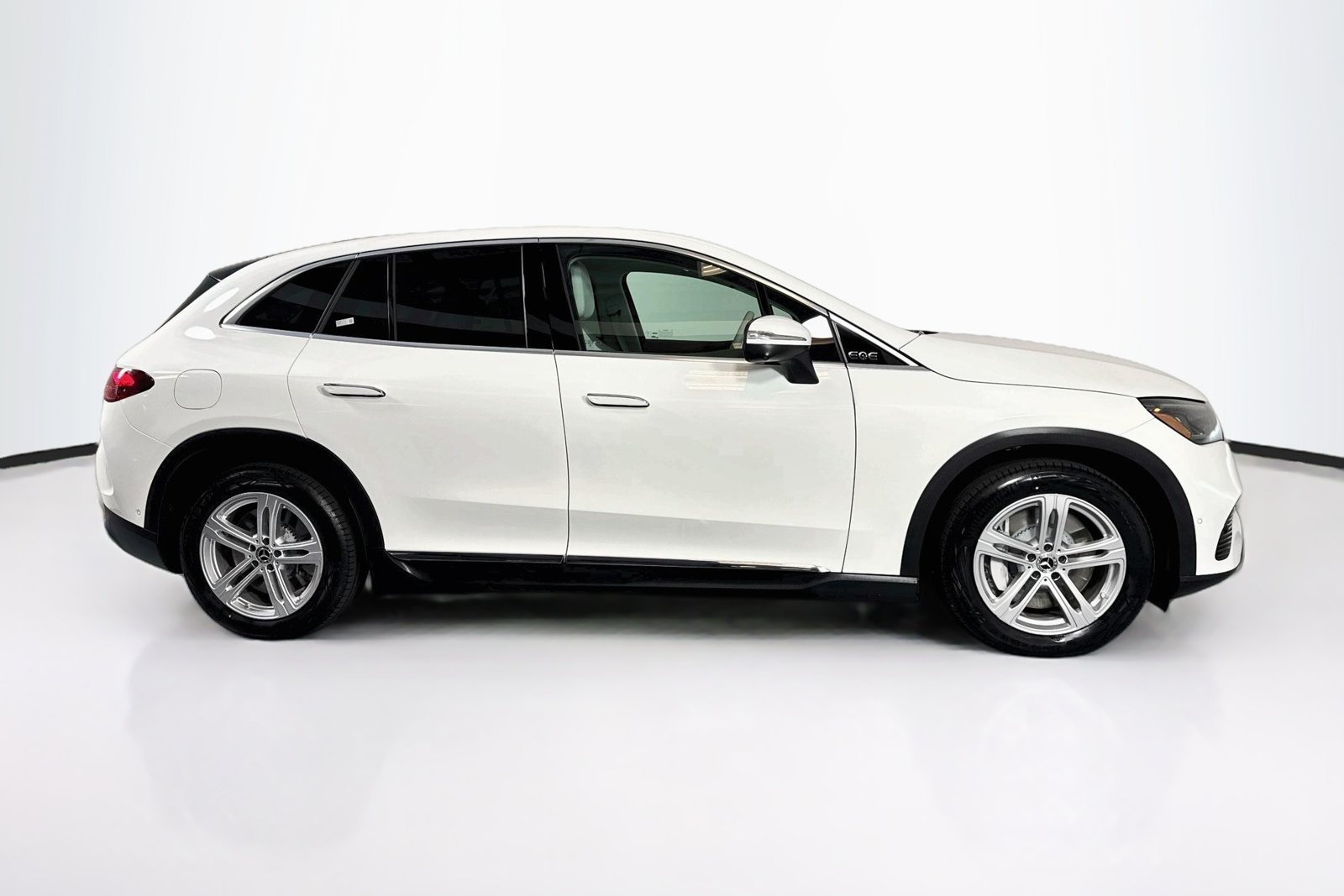 Certified Used 2023 Polar White Mercedes-Benz EQE 350 image 4