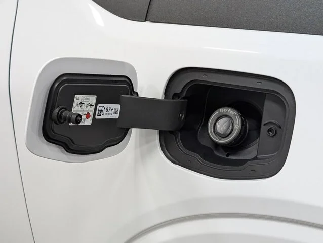 New 2026 Oxford White Ford XLT image 54