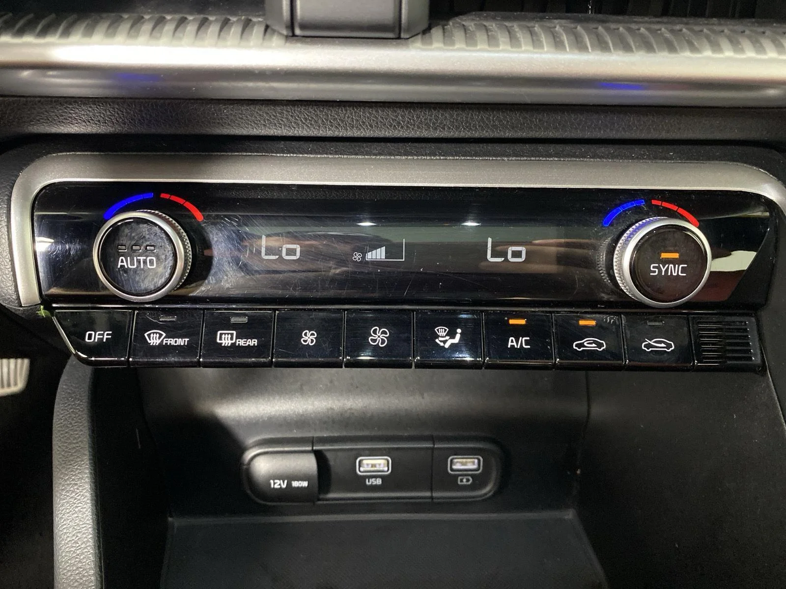 Used 2022 Wolf Gray Kia GT-Line image 20