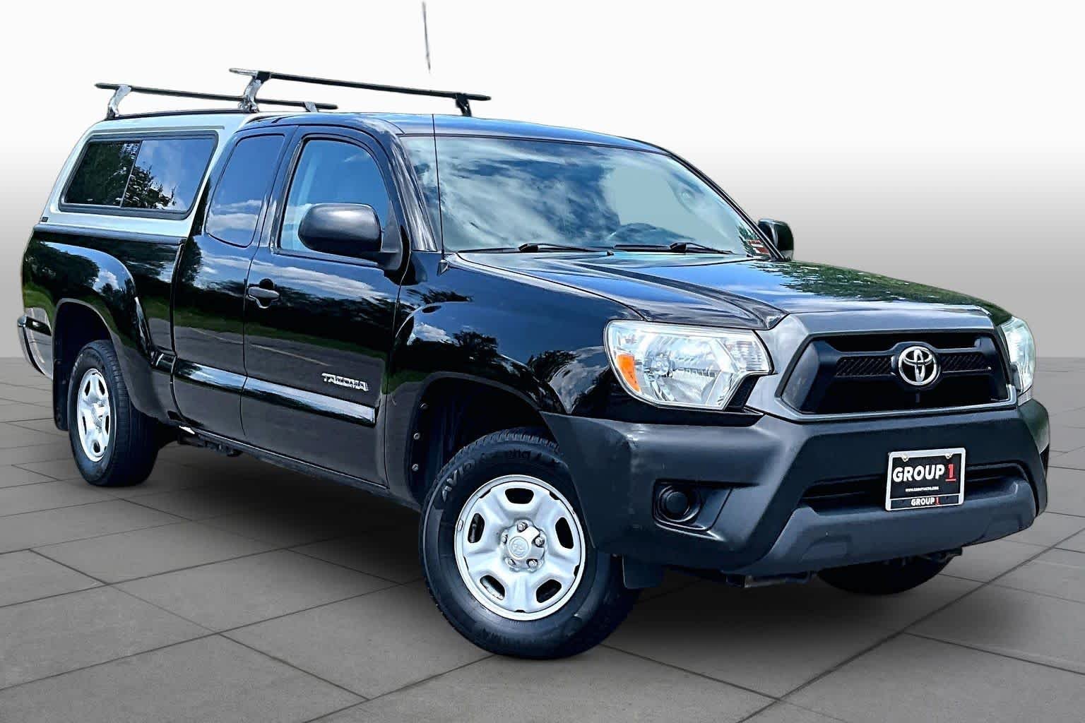 Used 2015 Black Toyota  image 3