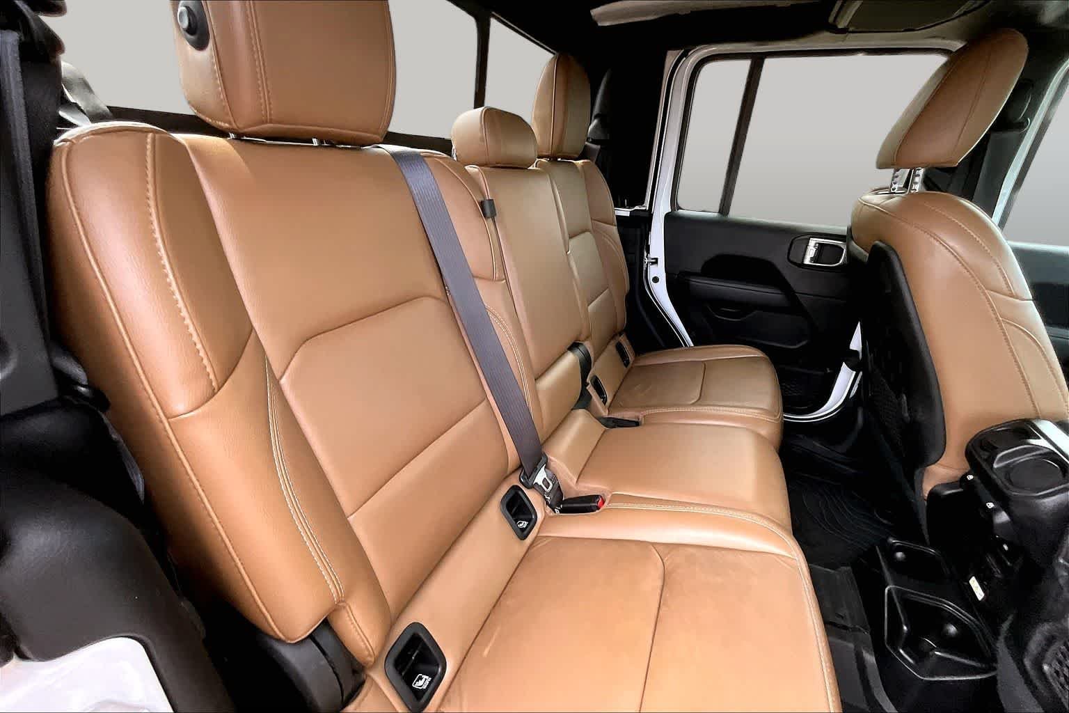 Used 2020 Bright White Clearcoat Jeep Rubicon image 20