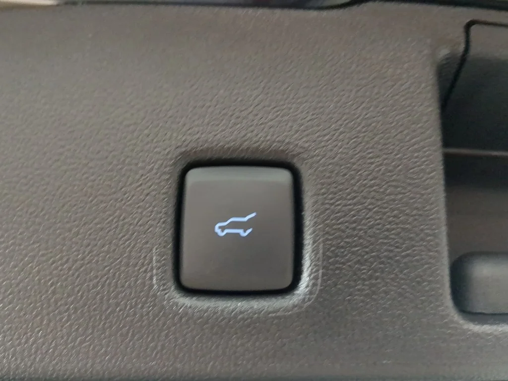 New 2026 Agate Black Metallic Ford Active® image 15