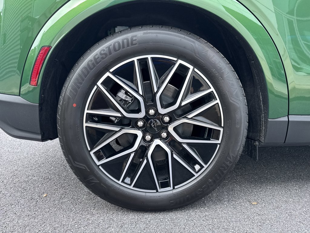 2025 Ford Mustang Mach-E Premium - Photo 19