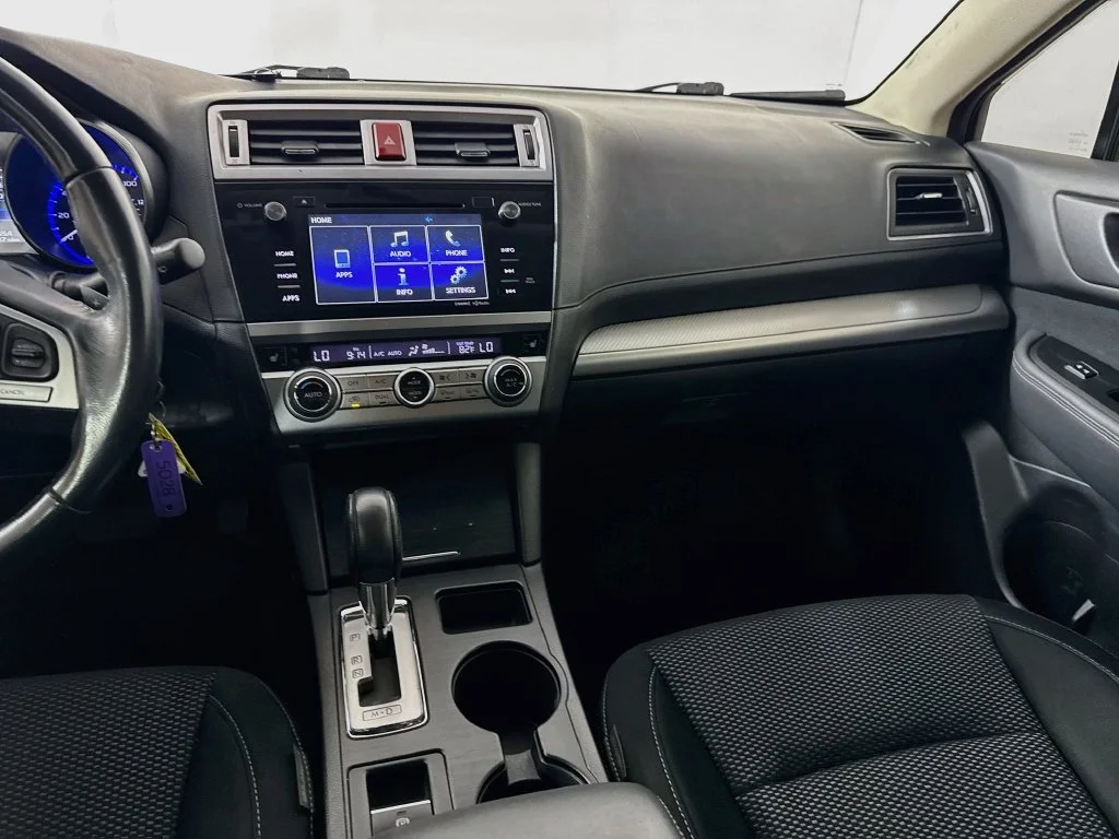 Used 2016 White Subaru 2.5i Premium image 28