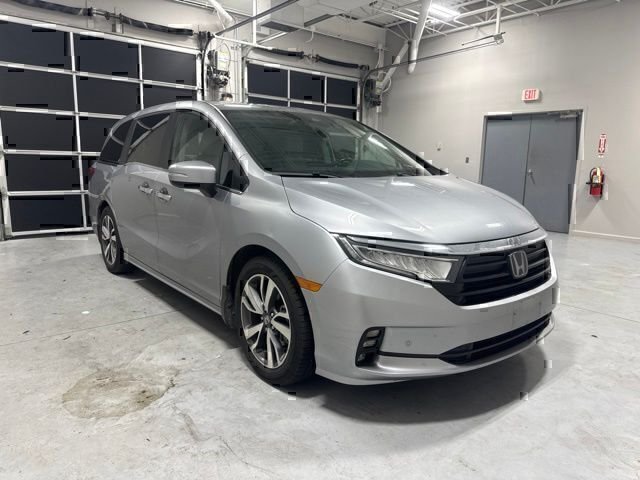 Used 2023  Honda Touring image 3