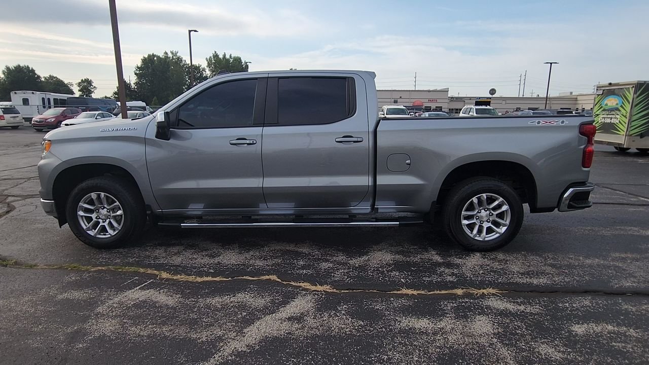 Used 2023 Gray Chevrolet LT image 5