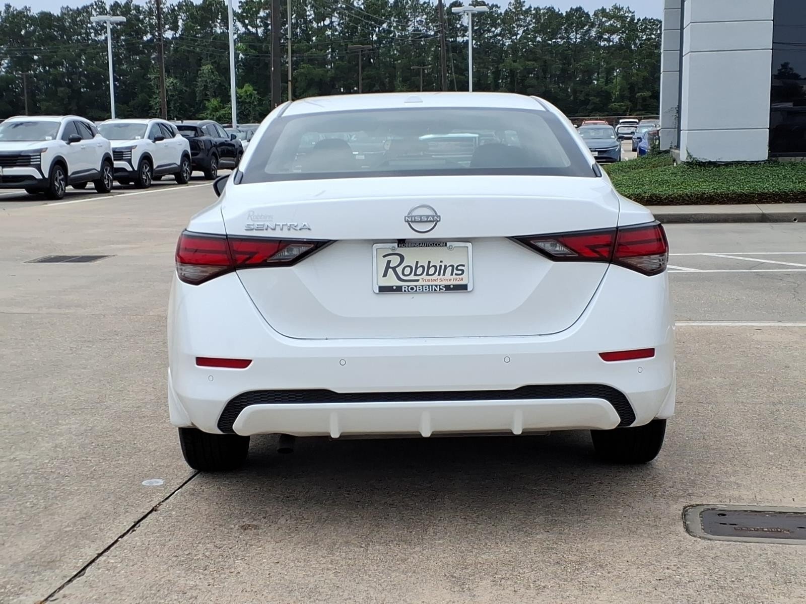 2025 Nissan Sentra SV White at Robbins Nissan