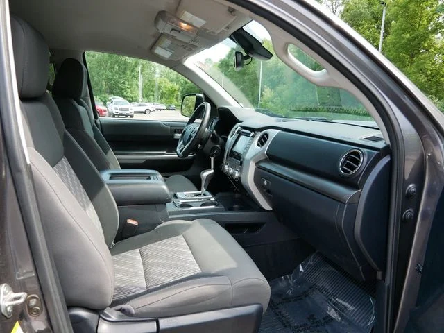 Used 2018 Magnetic Gray Metallic Toyota SR5 image 8