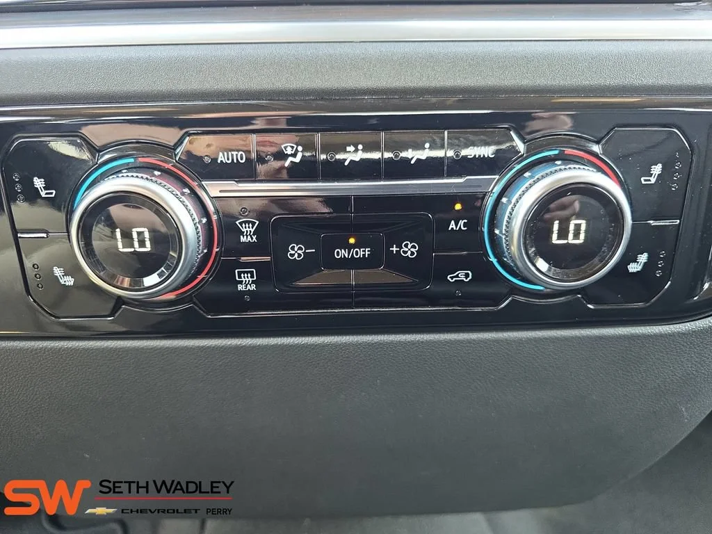 2025 GMC Sierra 1500 SLT - Photo 24