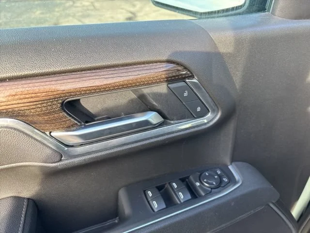2025 Chevrolet Silverado 1500 LT - Photo 18