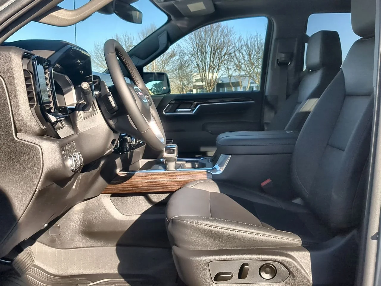New 2026 Sterling Metallic GMC Elevation image 20