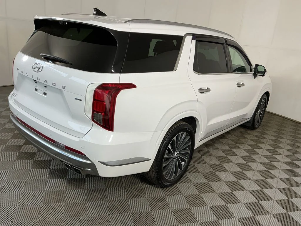 Certified Used 2024 White Hyundai Calligraphy image 6